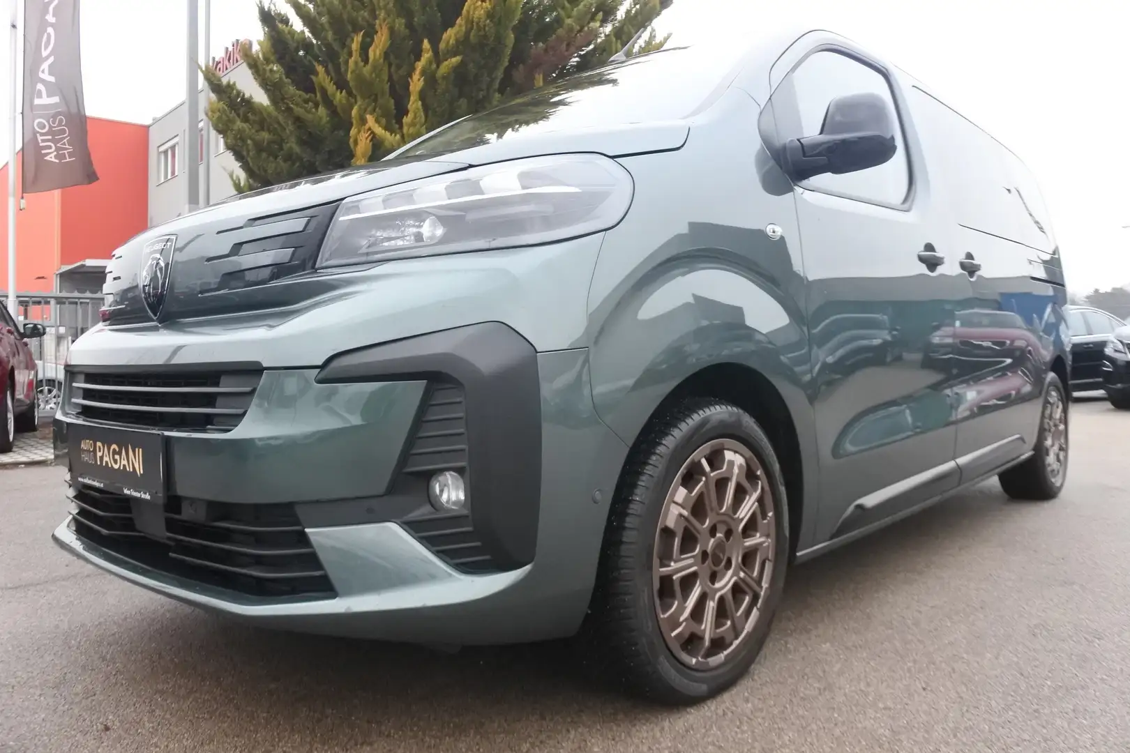 Peugeot Traveller Traveller Business BlueHDi 180 EAT8 L2/MWST AUSW. - 1