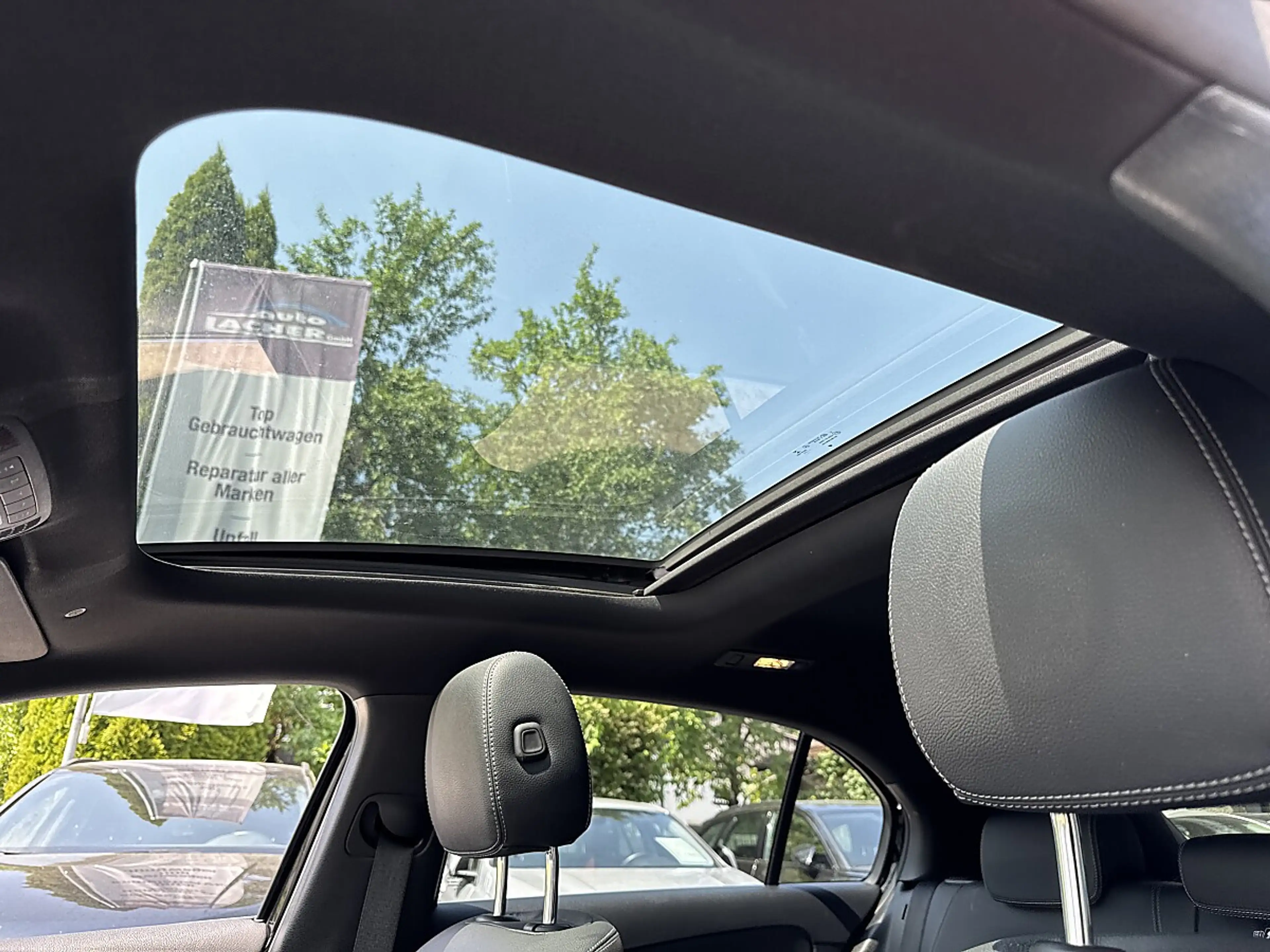 Mercedes-Benz A 180 Aut. Progressive Line Aut.*LED*RFK*Panodach*Leder* — photo 12