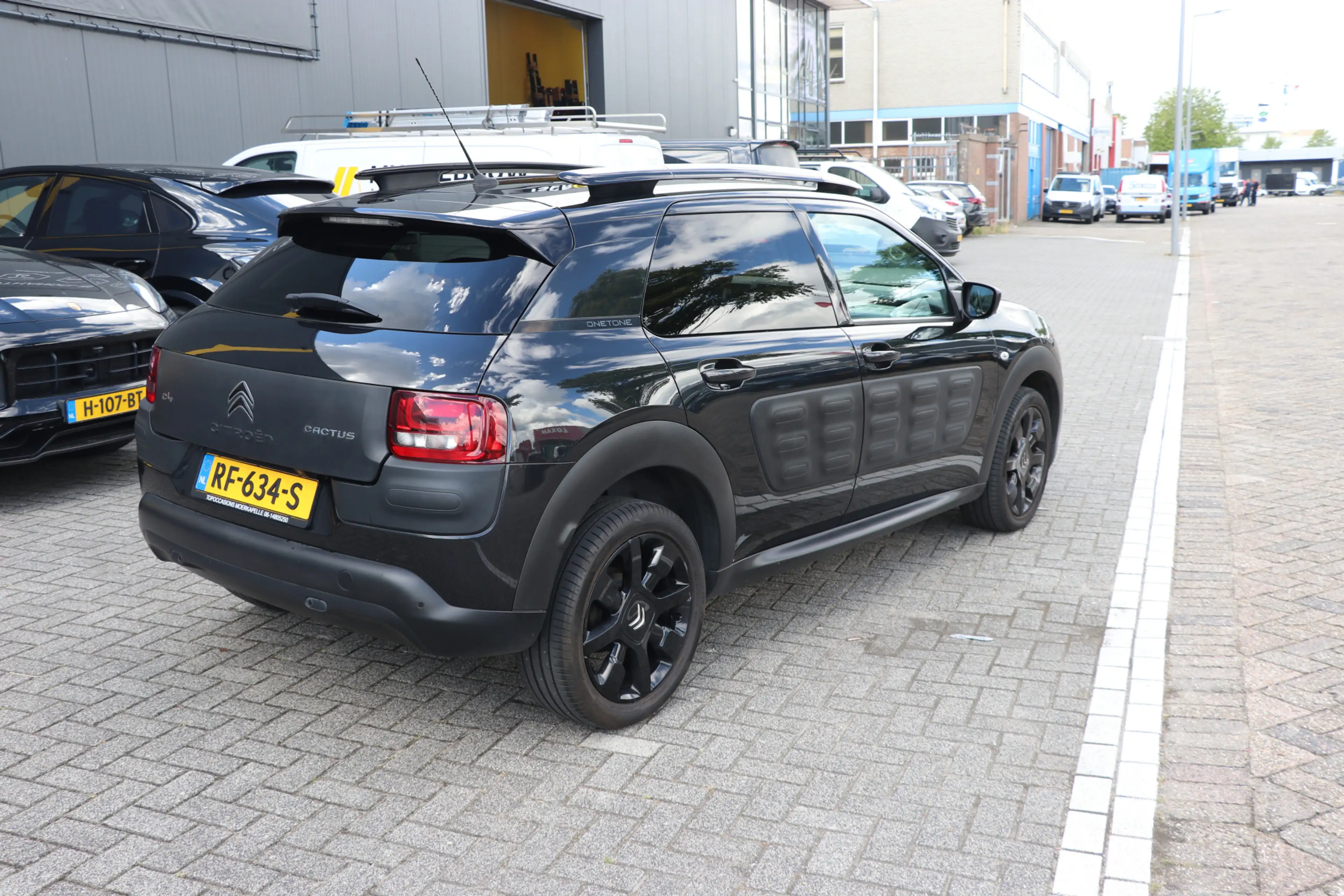 Citroen C4 Cactus 1.2 PureTech One-Tone NAVI|CAMERA|PARK.SENSOR — photo 4