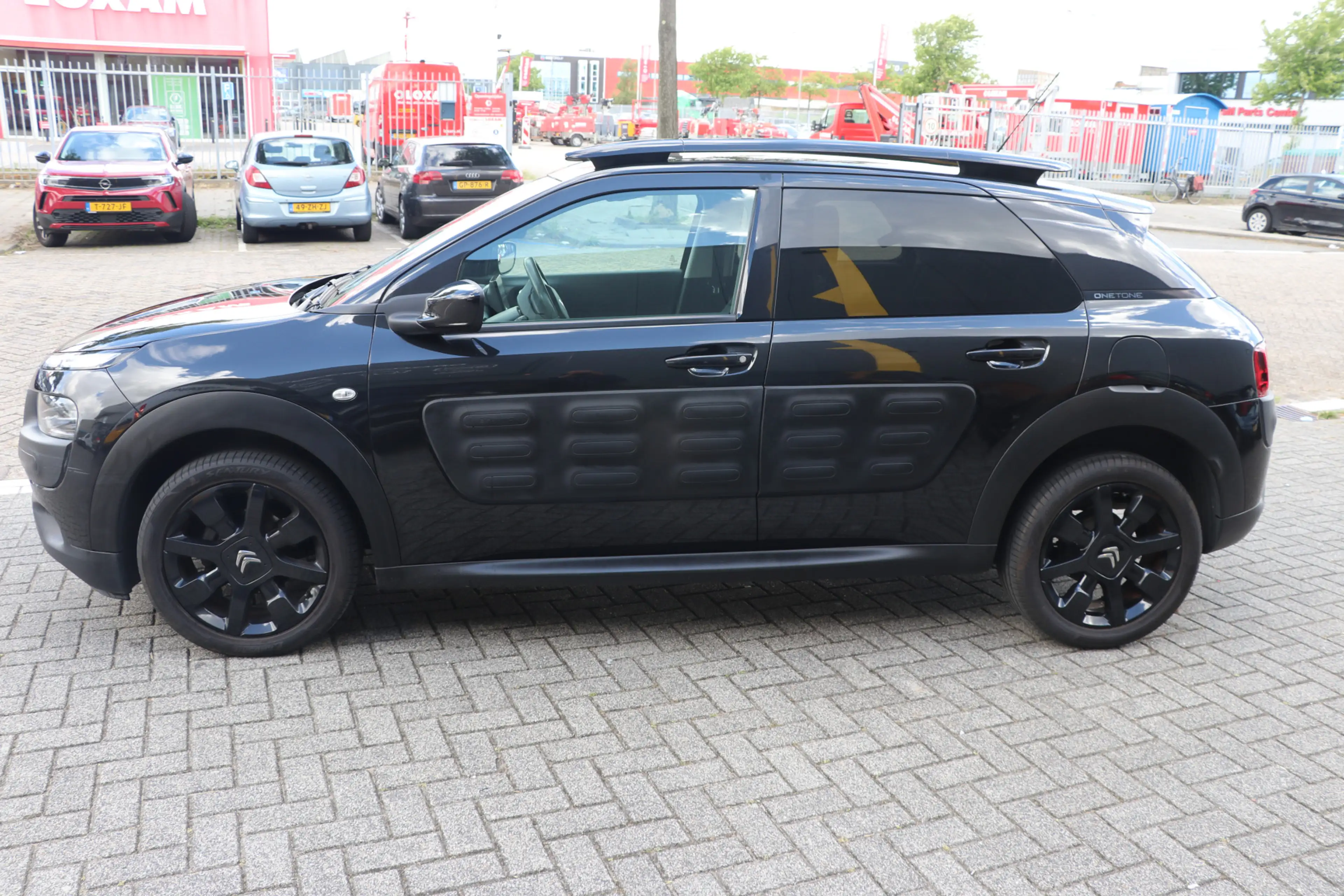 Citroen C4 Cactus 1.2 PureTech One-Tone NAVI|CAMERA|PARK.SENSOR — photo 7
