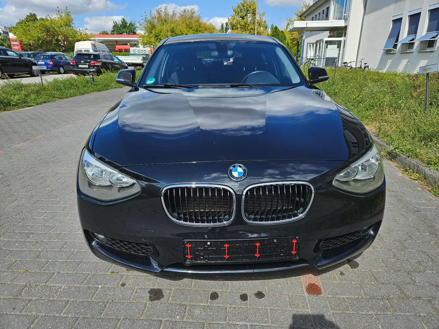 BMW 118 d Limousine 5-trg. Automatik Nero - 2