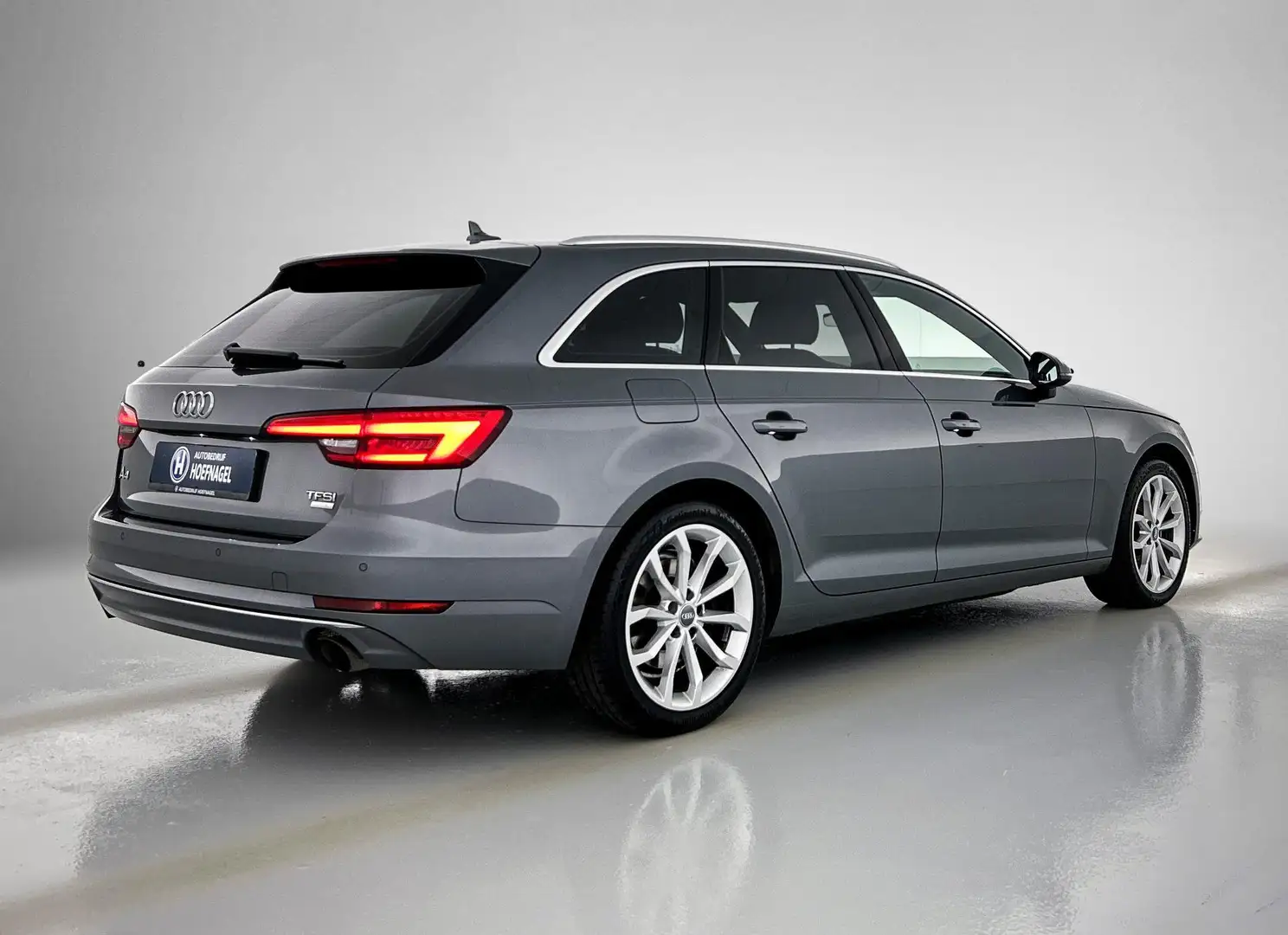 Audi A4 Avant 2.0 TFSI Sport MHEV | Automaat | Adaptieve C Šedá - 2
