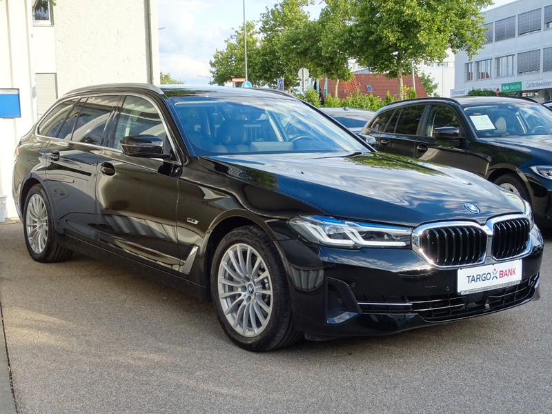 BMW 530 e Touring Aut Navi Leder Laser HUD H/K Keyl.