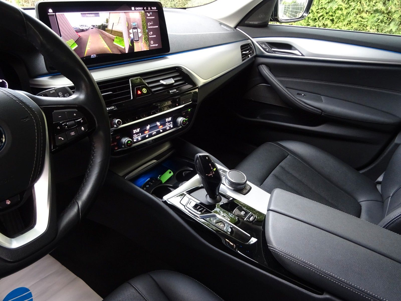BMW 530 e Touring Aut Navi Leder Laser HUD H/K Keyl. — photo 11