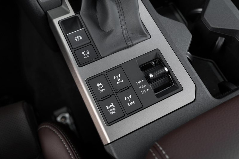 Toyota Land Cruiser 2.8 D-4D Blind Van Navigator — photo 21