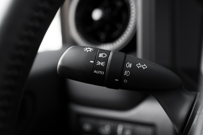 Toyota Land Cruiser 2.8 D-4D Blind Van Navigator — photo 35