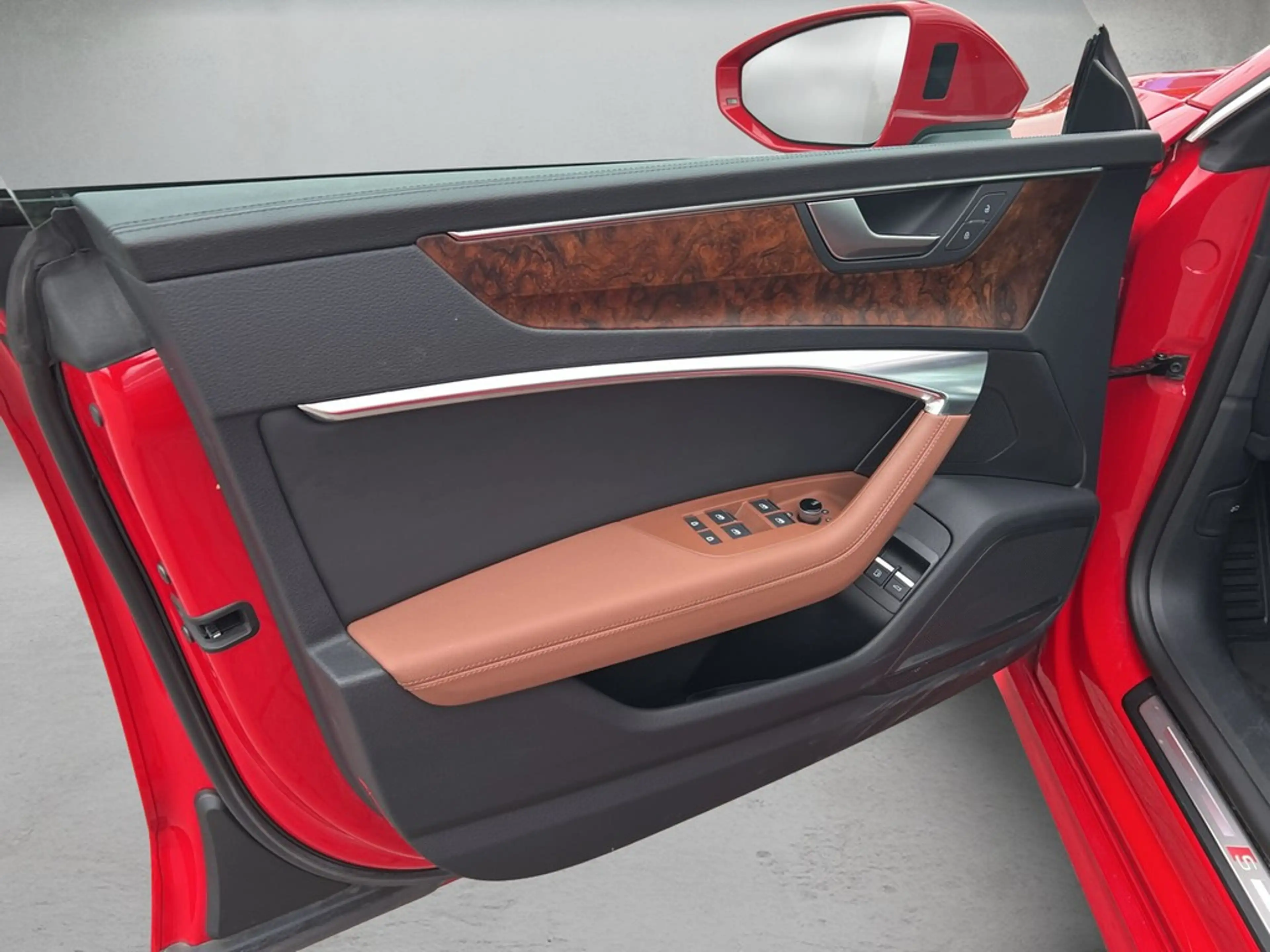 Audi A7 Sportback 50 TFSI e quattro S tronic *S line* — photo 6