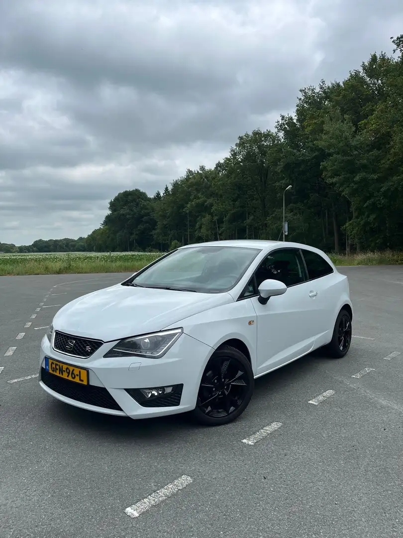 SEAT Ibiza SC 1.2 TSI FR Wit - 1