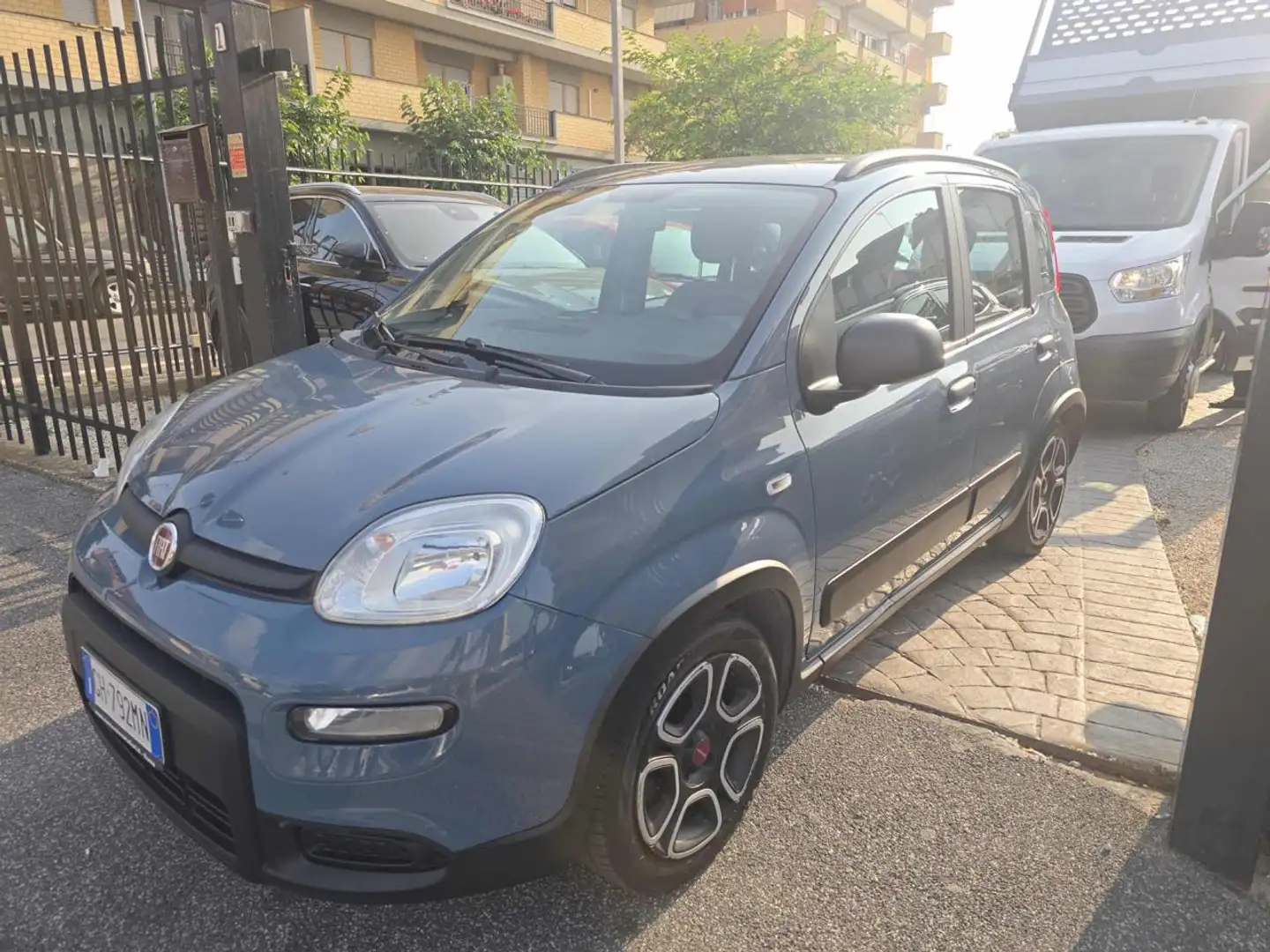 Fiat Panda 1.0 FireFly S&S Hybrid City Life NO OBBLIGO DI FIN Bleu - 1