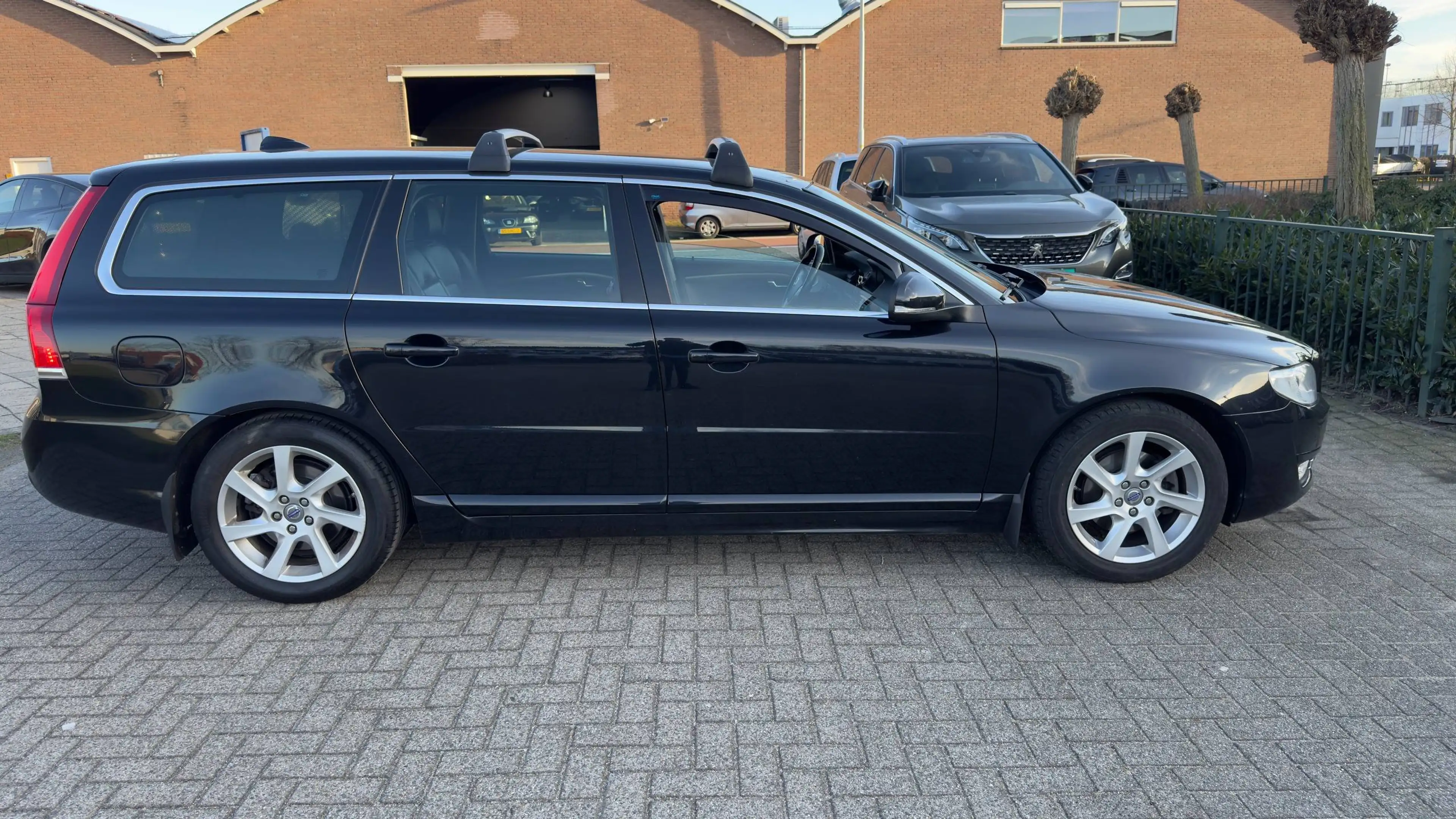 Volvo V70 1.6 D2 Nordic+ — photo 4