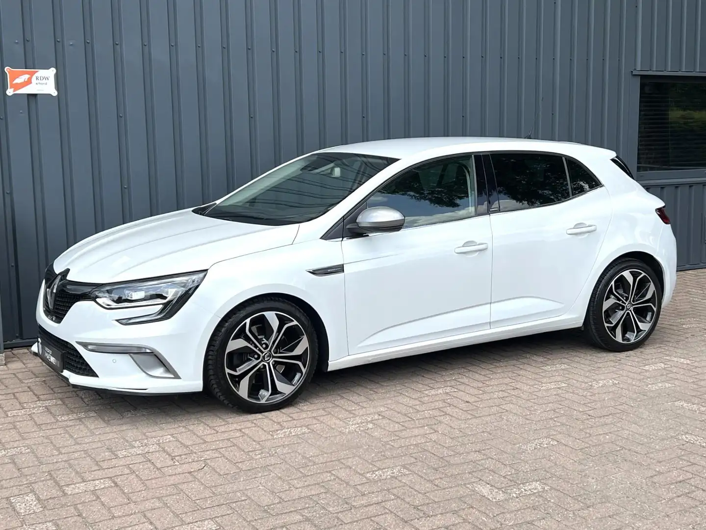 Renault Megane 1.6 TCe GT 205 PK!/DEALER OND.!/AUTOMAAT!/ Weiß - 1