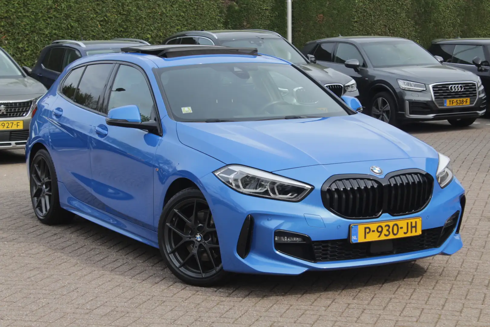 BMW 118 1-serie 118i Business Edition M Sport / Trekhaak / Blauw - 1