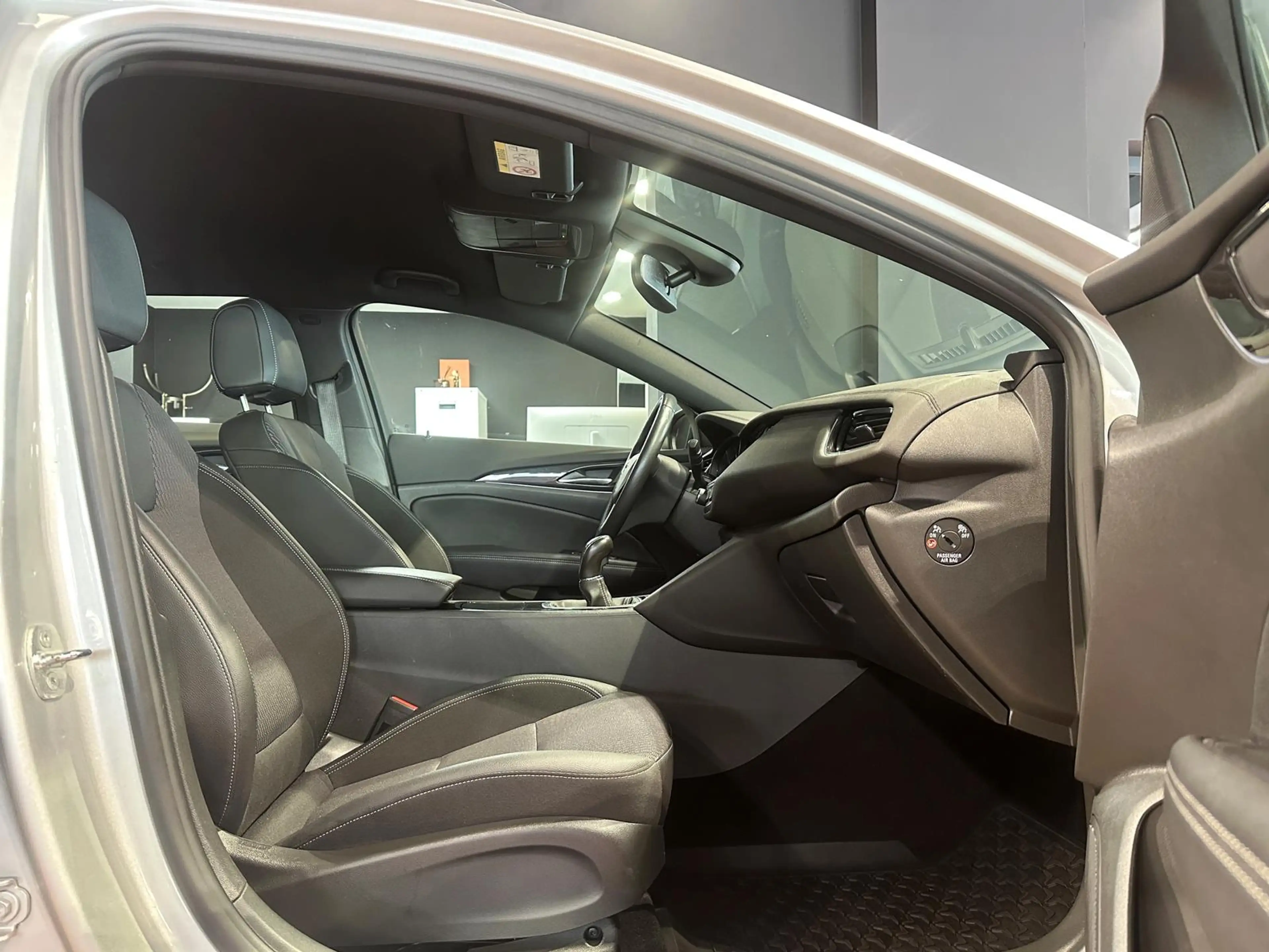 Opel Insignia ST 2.0 ACC HEADUP KEYLESS MATRIX KAMERA — photo 14