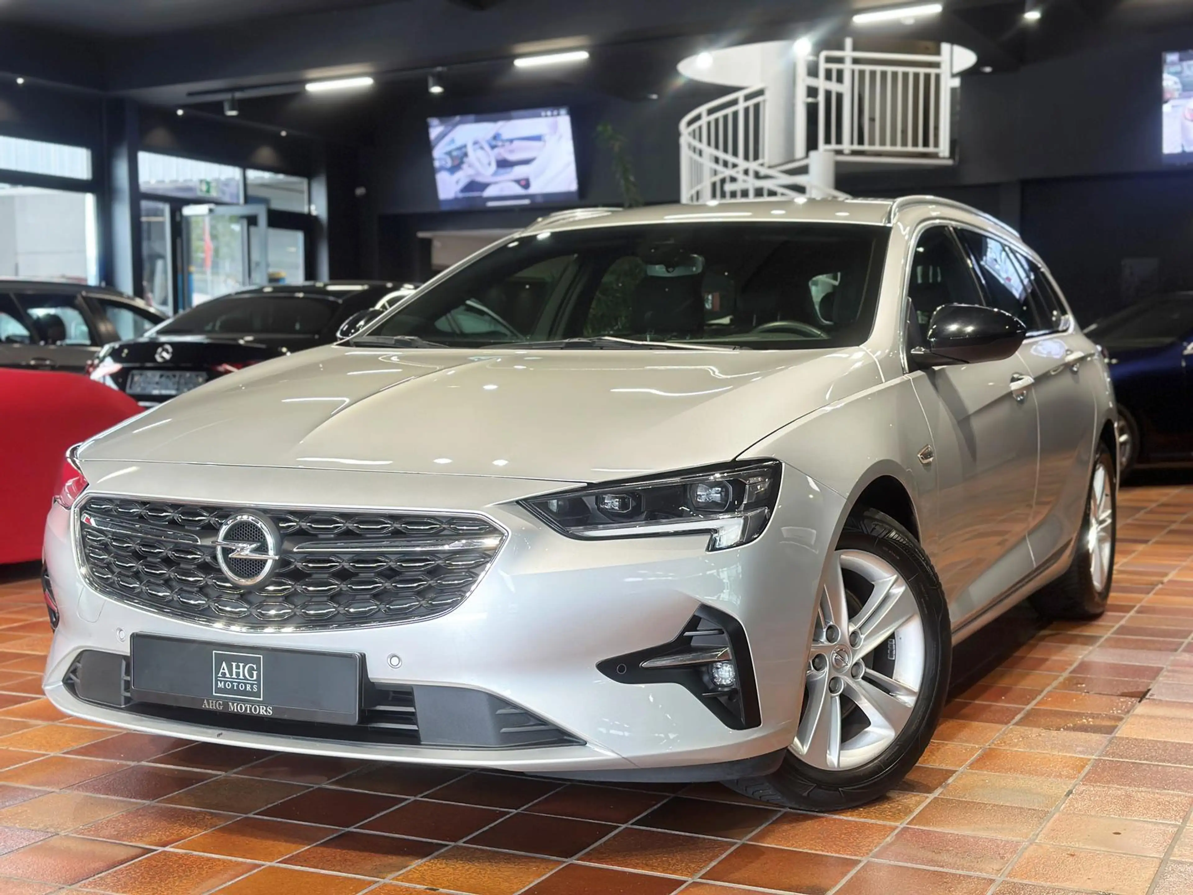 Opel Insignia ST 2.0 ACC HEADUP KEYLESS MATRIX KAMERA