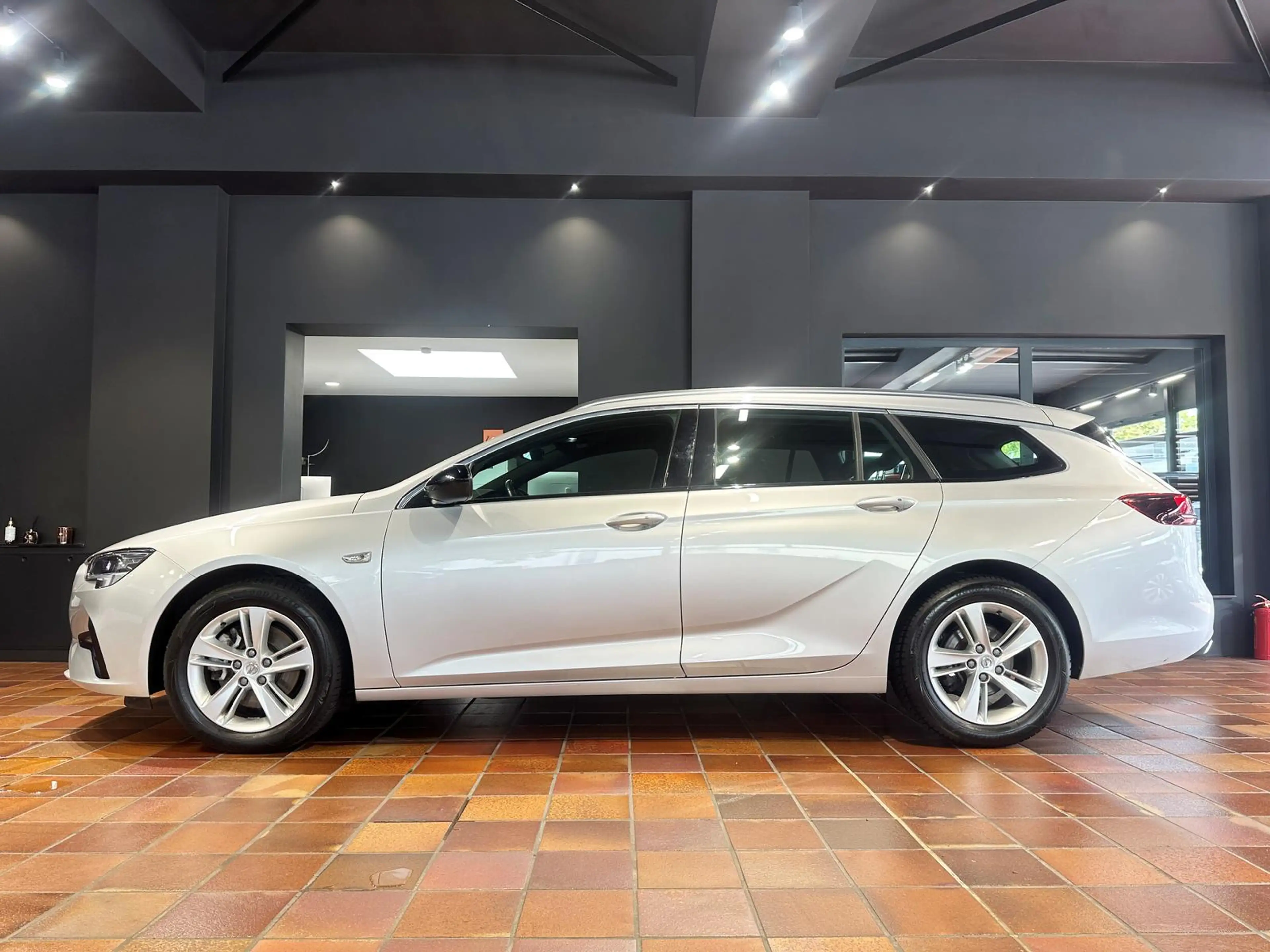 Opel Insignia ST 2.0 ACC HEADUP KEYLESS MATRIX KAMERA — photo 2