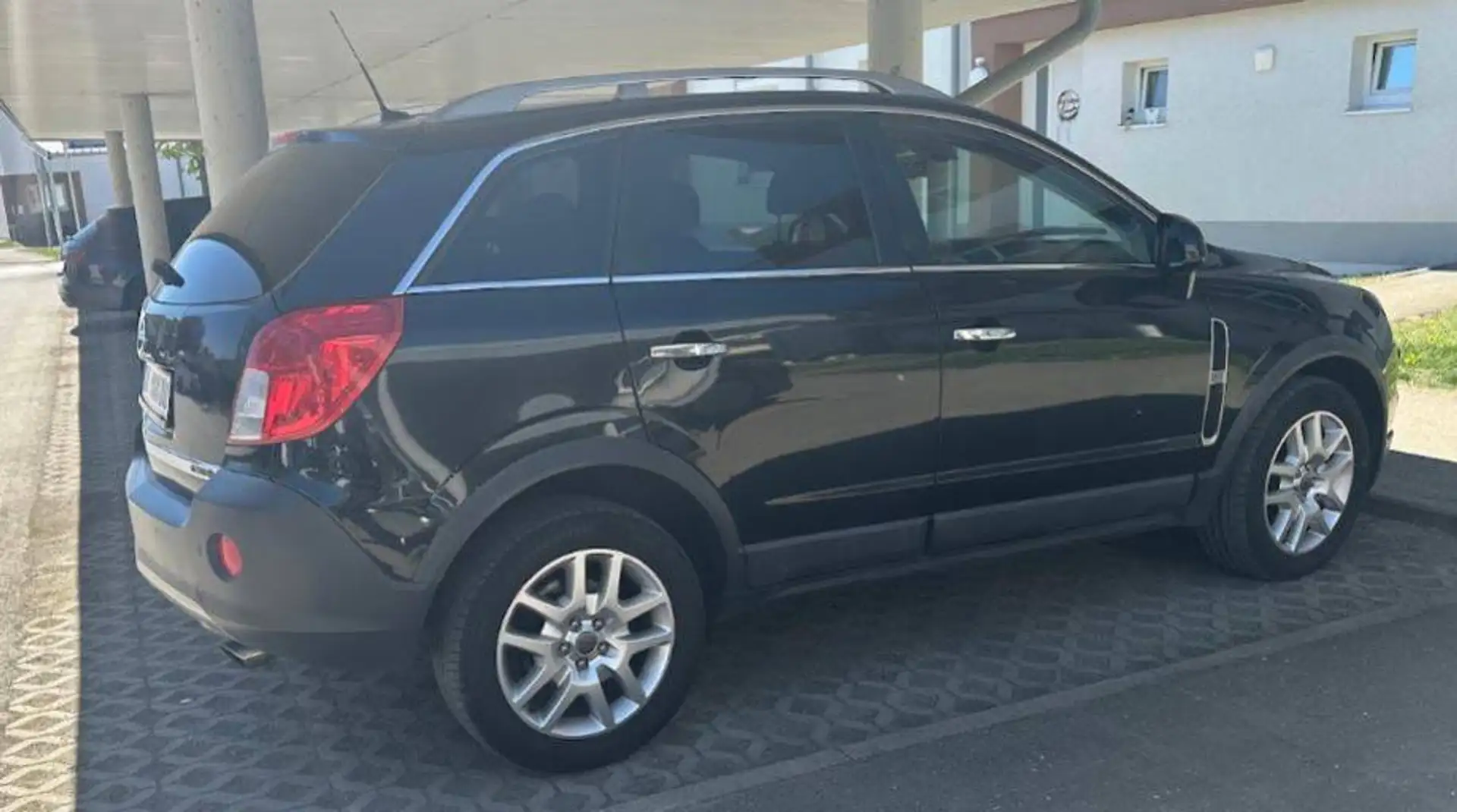 Opel Antara Antara 2,2 CDTI Style DPF Aut. Style Schwarz - 2