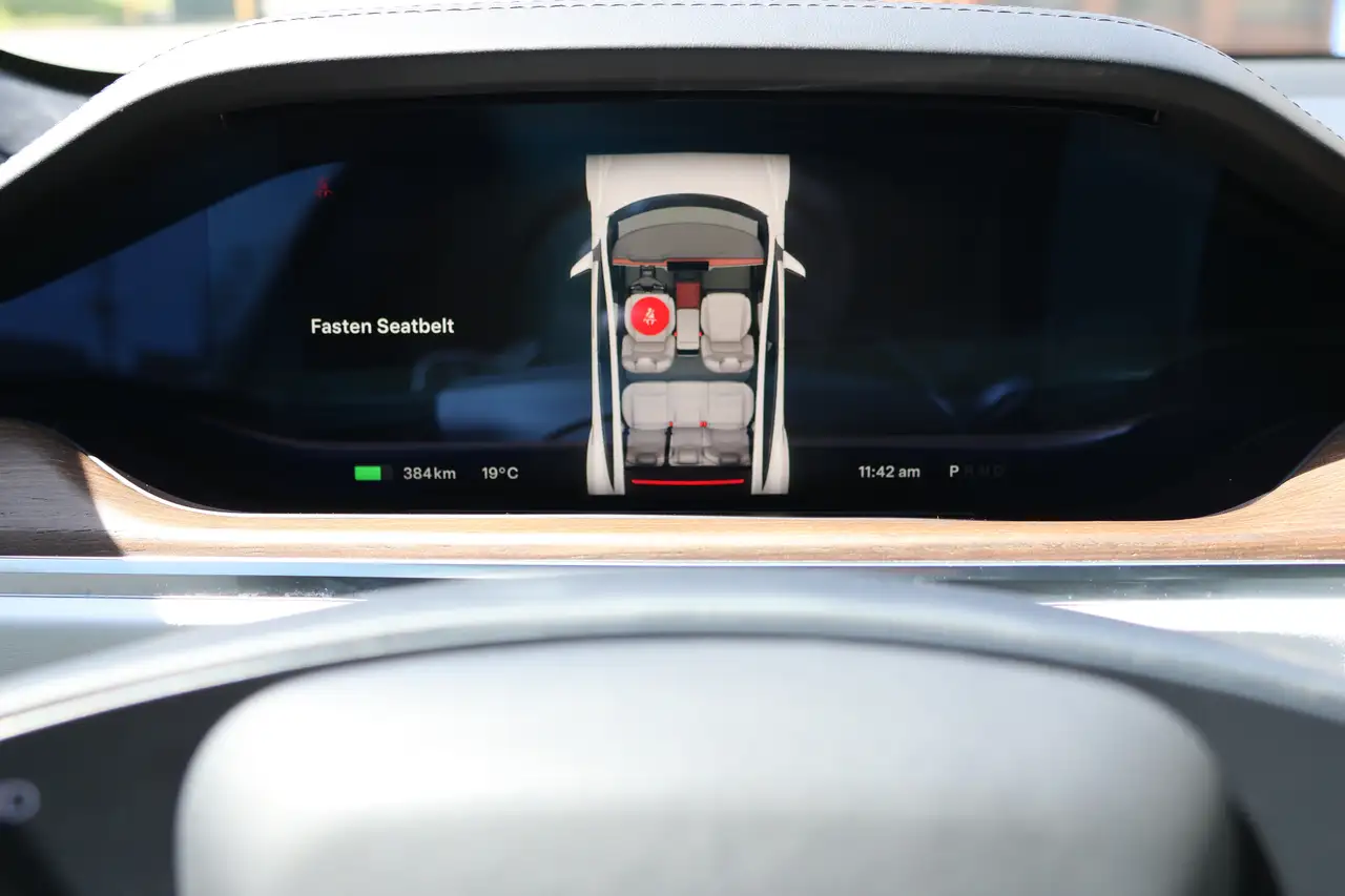 Tesla Model S снимка Tesla Model S