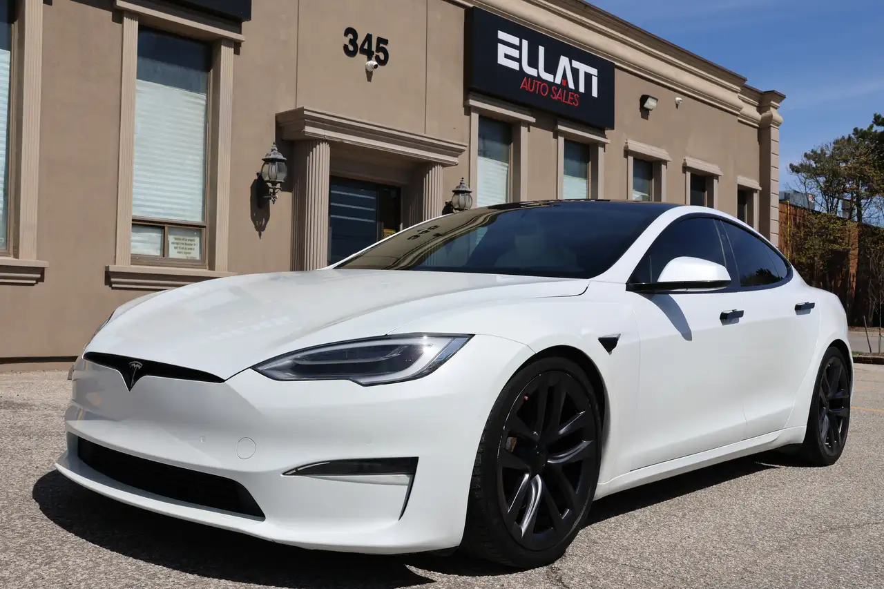 Tesla Model S снимка Tesla Model S