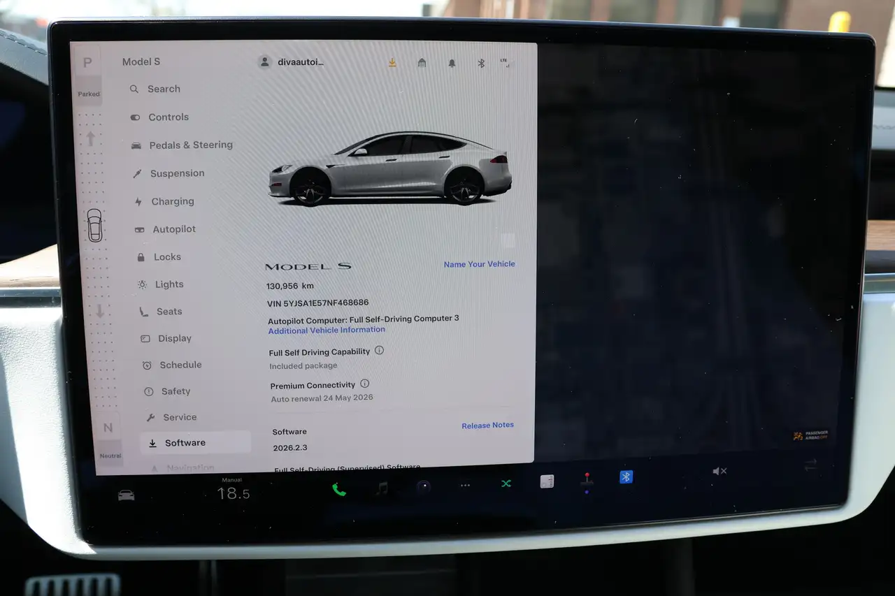 Tesla Model S снимка Tesla Model S