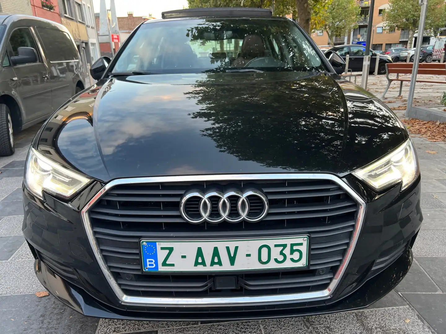 Audi A3 30 TDi Sport S tronic Virtual Cockpit Toit pano ! Zwart - 2