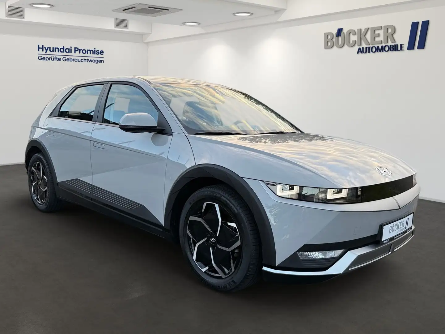 Hyundai IONIQ 5 58 kWh 2WD NSCC LED Bluetooth Navi Klima Grau - 2