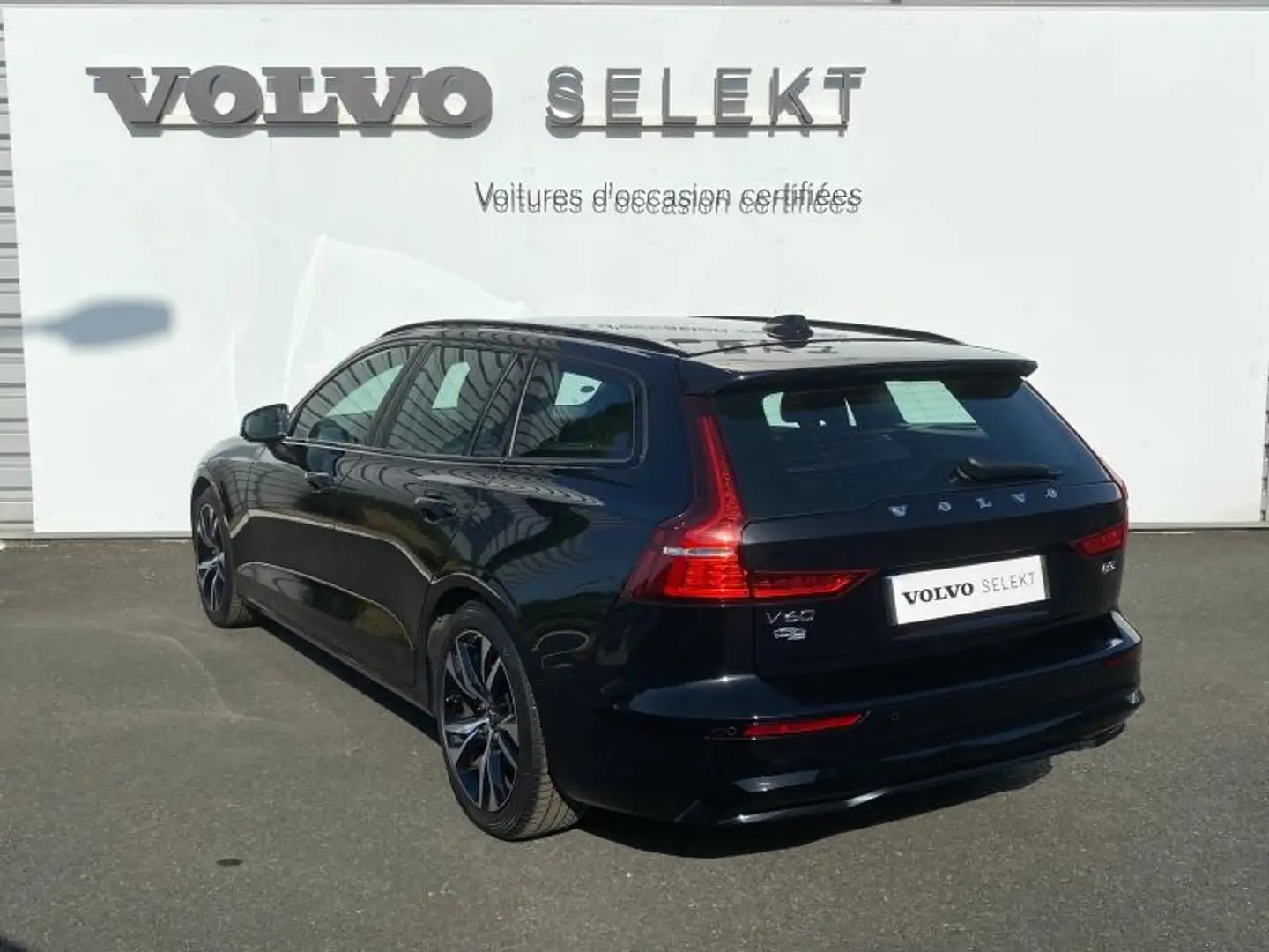 Volvo V60 B3 163ch Plus Style Dark DCT 7 Noir - 2