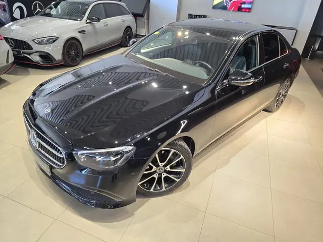 Mercedes-Benz E-Class view 11
