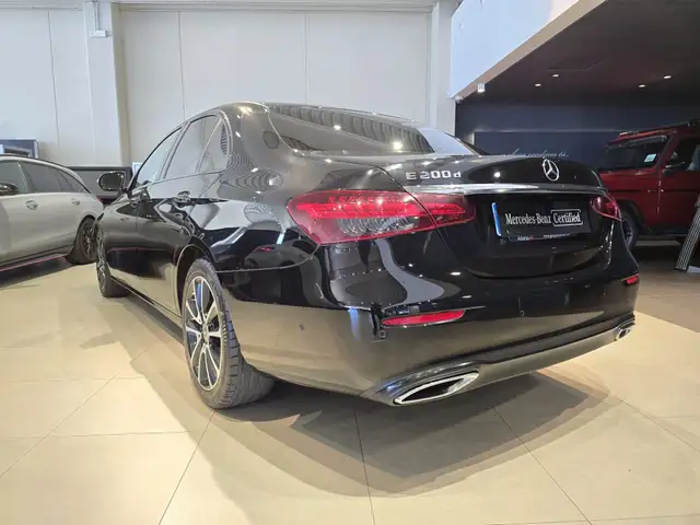 Mercedes-Benz E-Class view 9