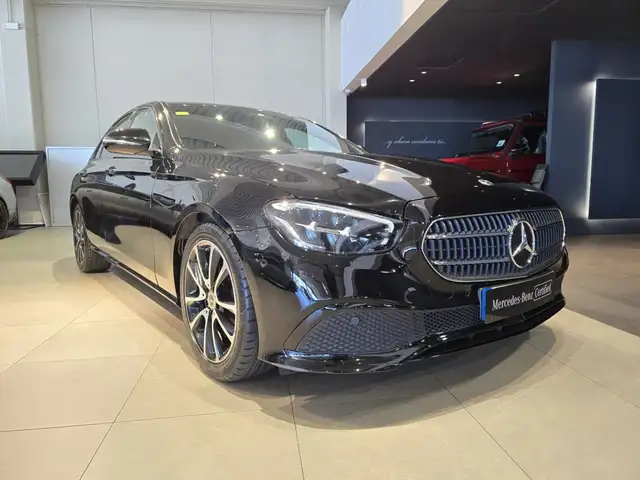 Mercedes-Benz E-Class view 8