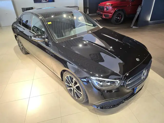 Mercedes-Benz E-Class view 12