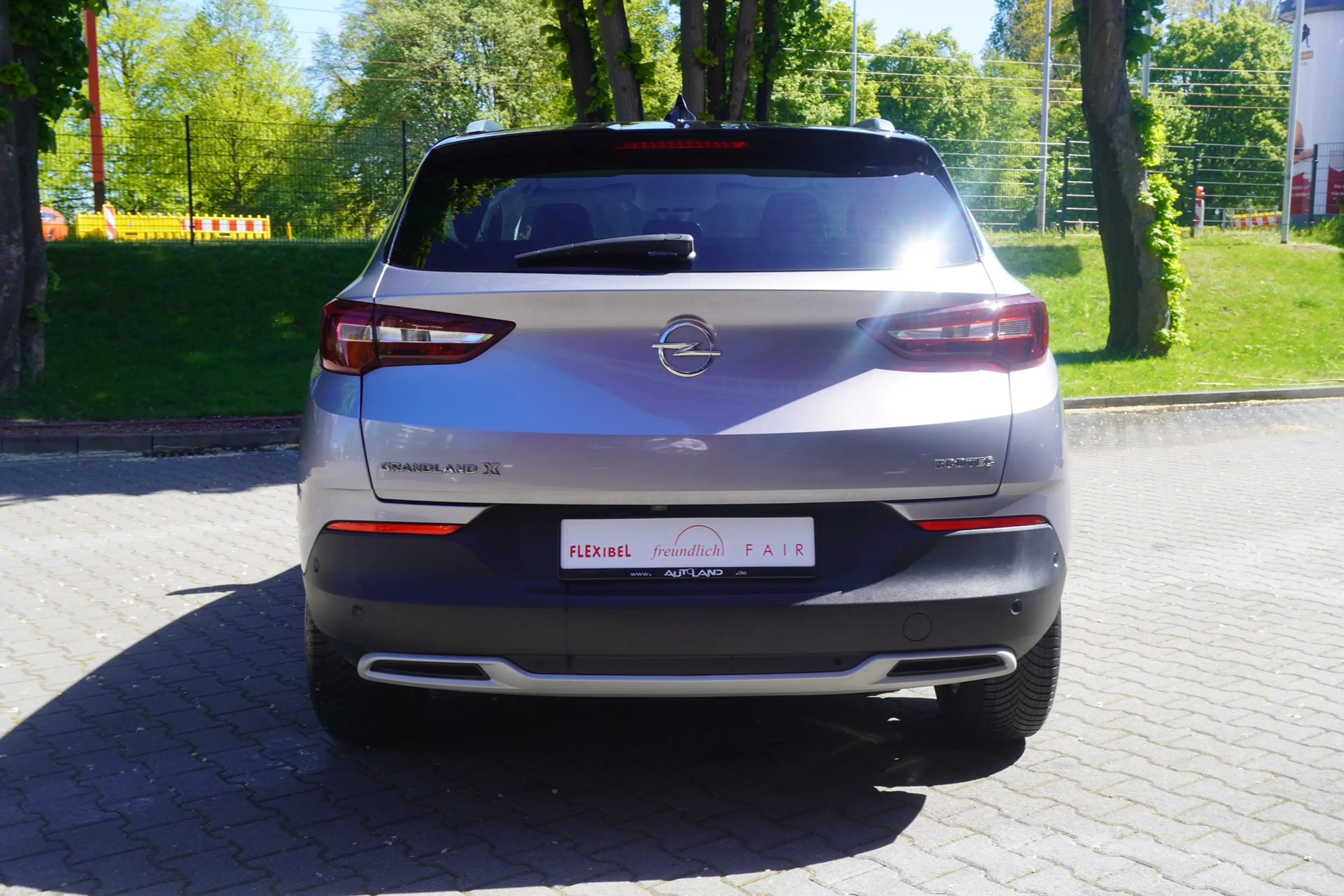 Opel Grandland 1.2 Elegance LED Navi Totwinkel Kamera — photo 7