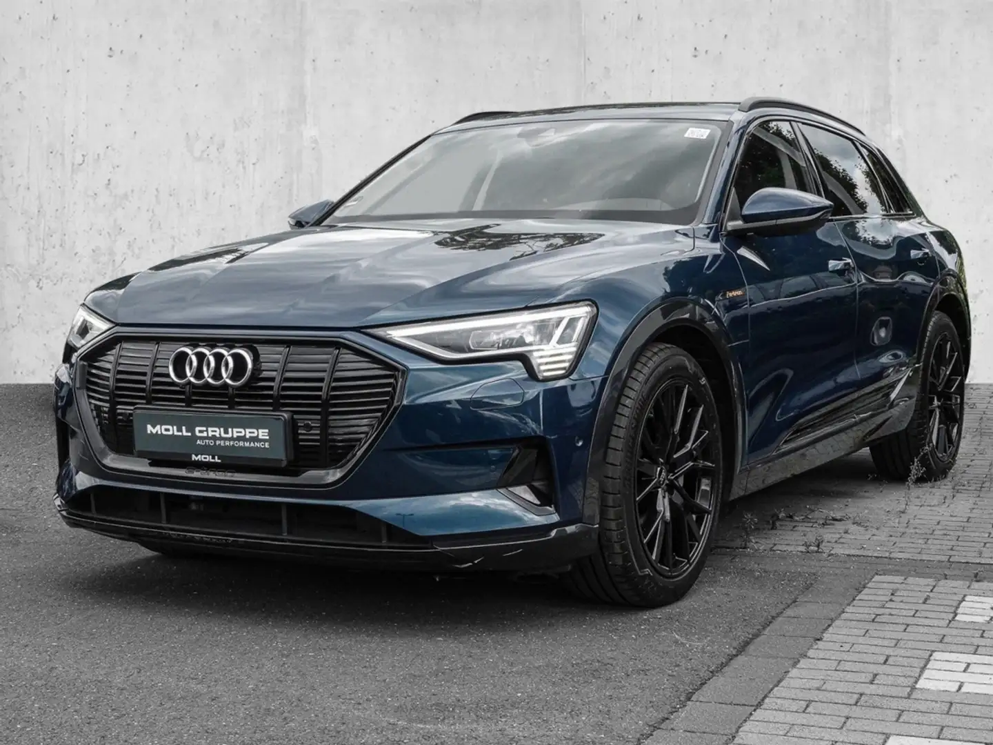 Audi e-tron advanced 55 quattro 300 kW AHK NAVI LUFT Blue - 2