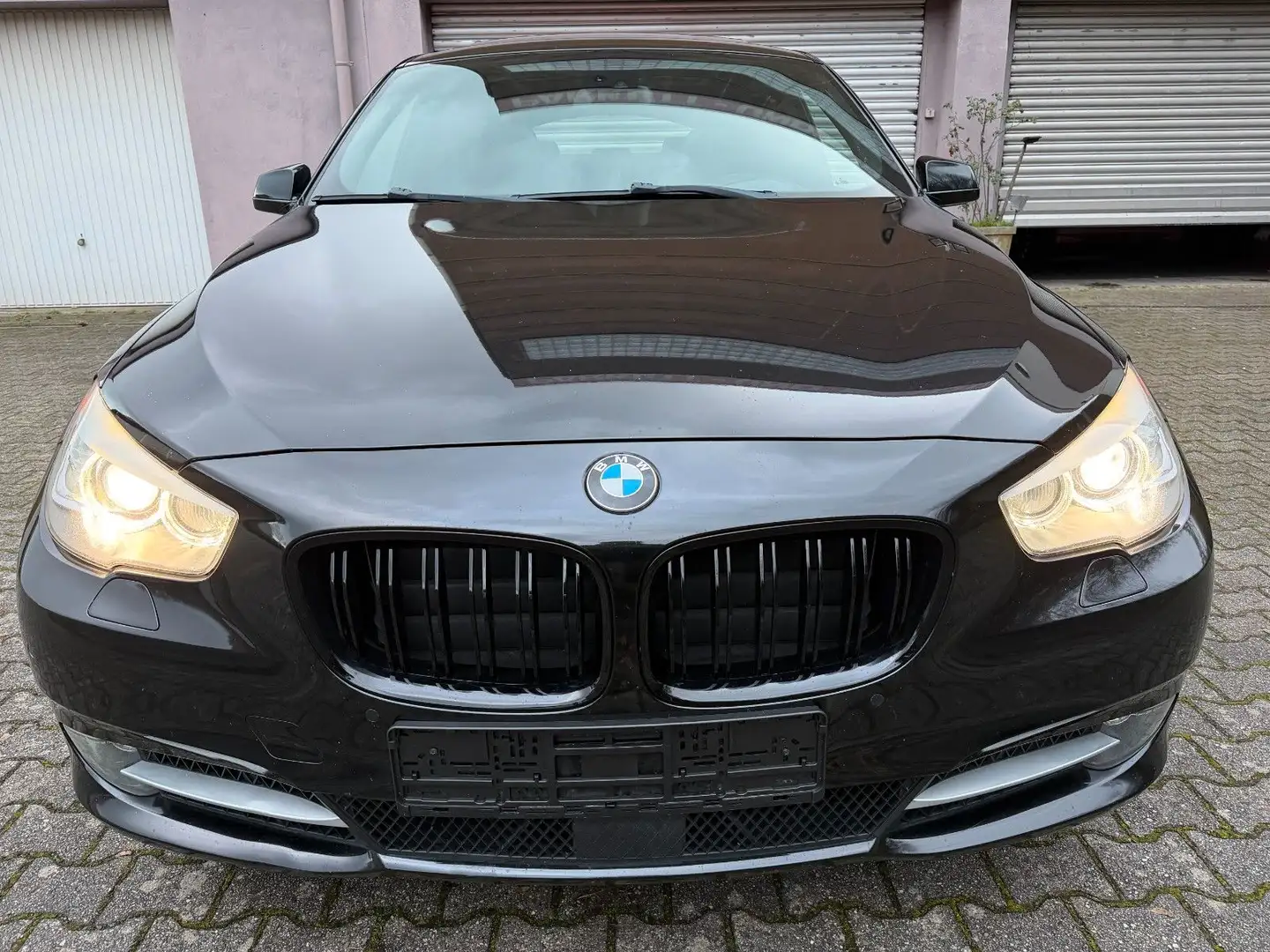 BMW 535 535 GT xDrive-ACC-Panorama-AHK-HeadUp Schwarz - 2