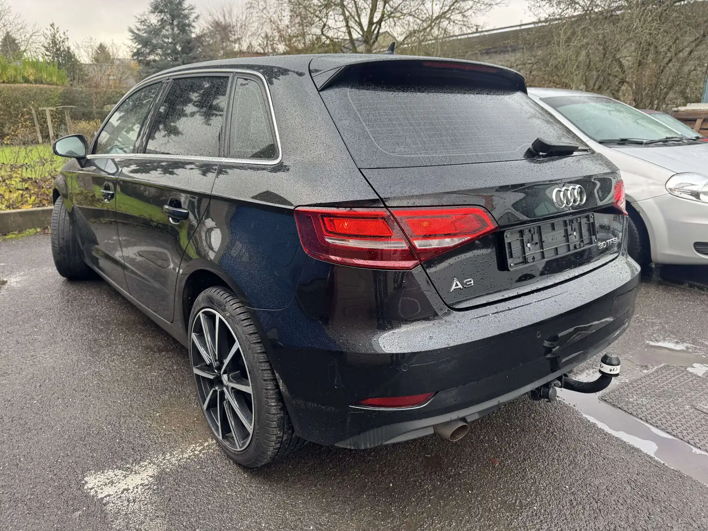 Audi A3 A3 Sportback 30 TFSI Design (EU6d-TEMP) Noir - 2