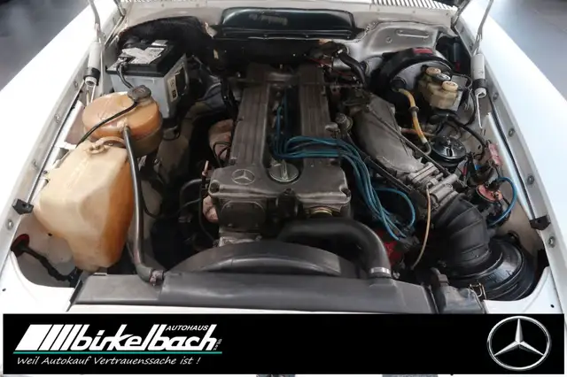 Mercedes-Benz SL view 14