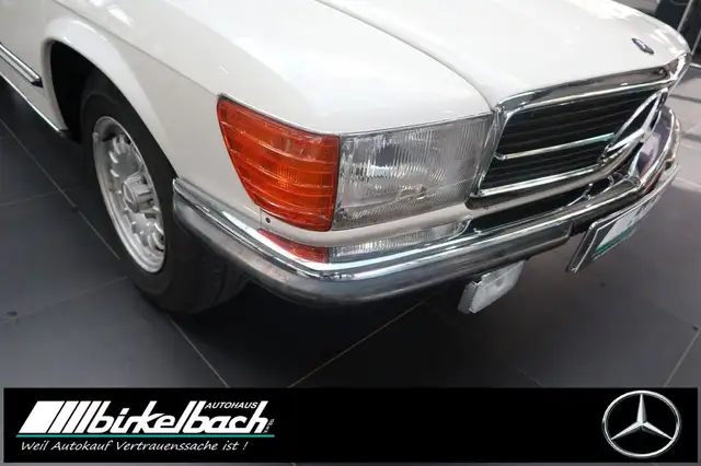 Mercedes-Benz SL view 13