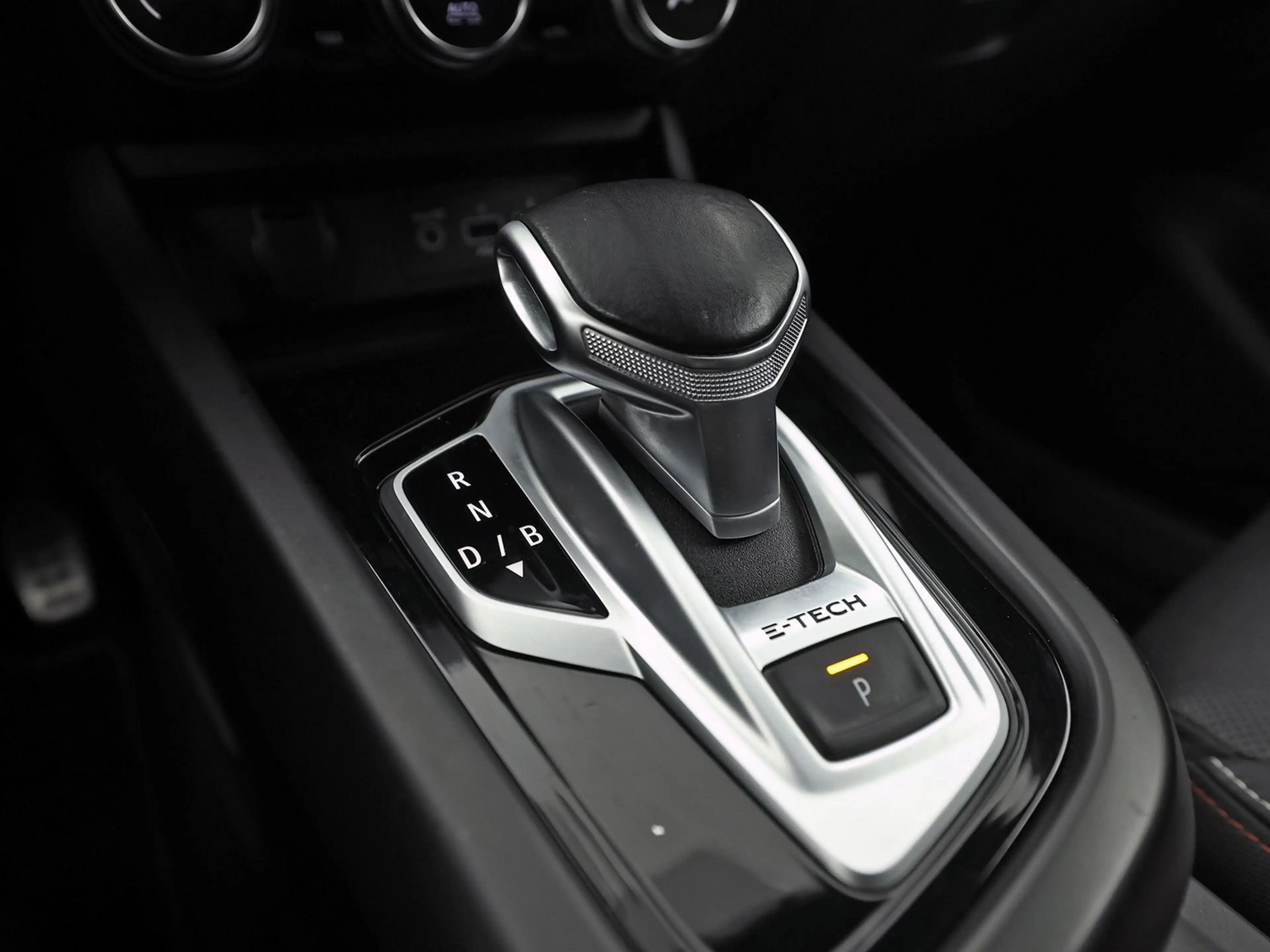 Renault Arkana 1.6 E-Tech Hybrid 145 R.S. Line 145Pk Automaat (VI — photo 13