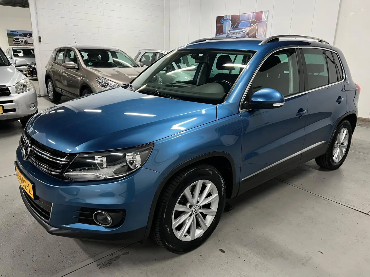 Volkswagen Tiguan 1.4 TSI R-Line Edition Automaat Bleu - 2