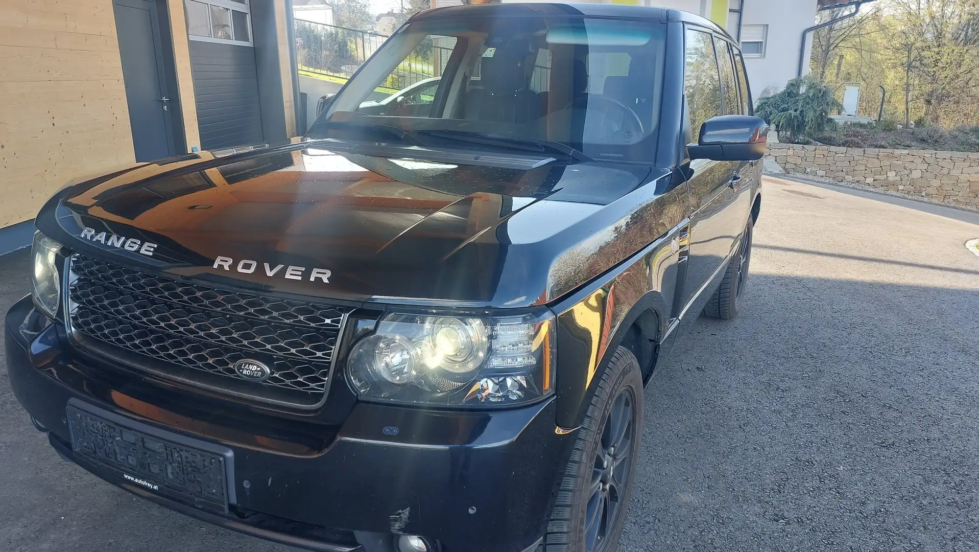 Land Rover Range Rover Range Rover 4,4 TDV8 Vogue DPF Vogue Negru - 2
