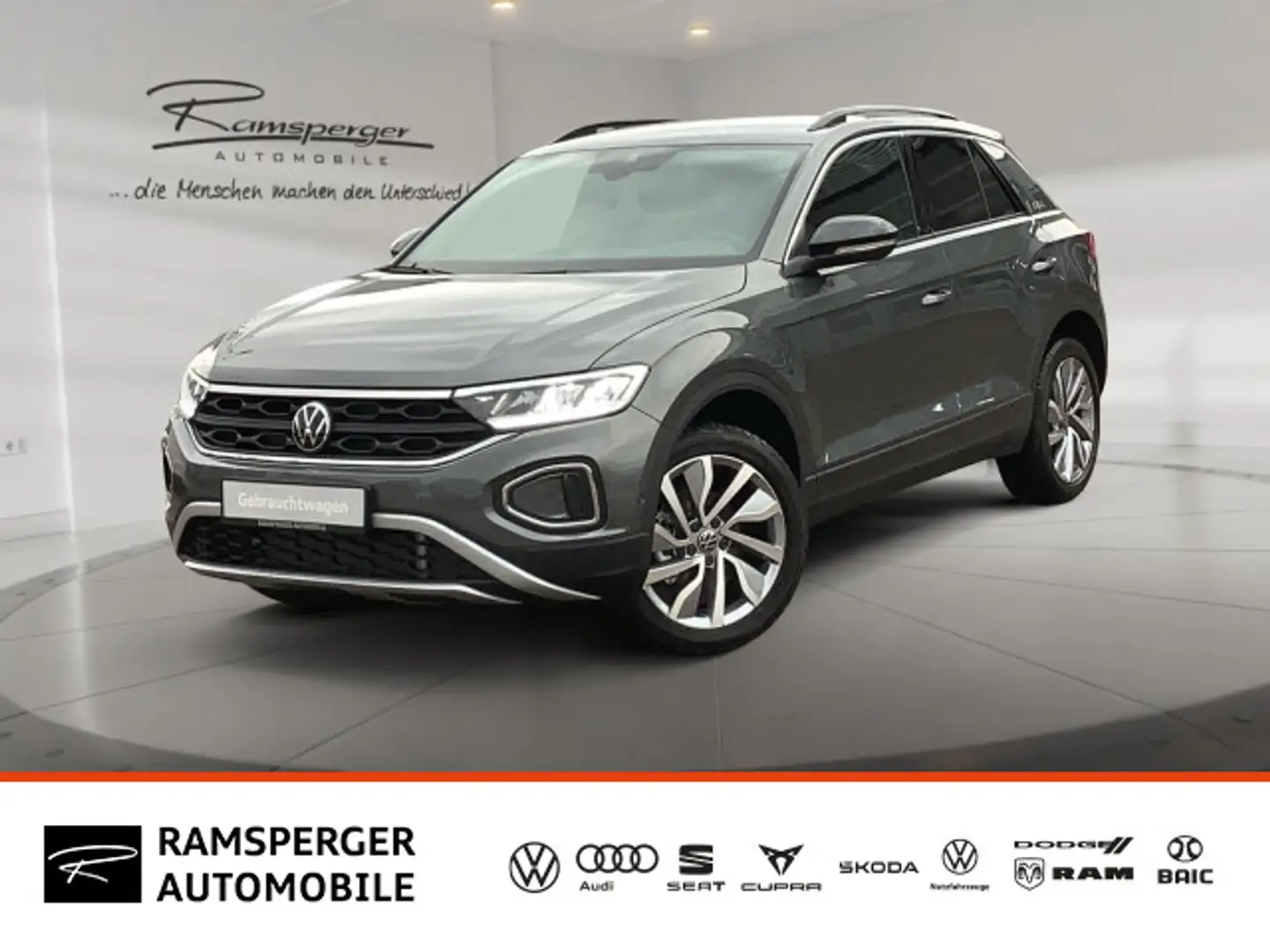 Volkswagen T-Roc 1.5 TSI DSG Goal AHK ACC LED 18 Zoll Kamer Grau - 1