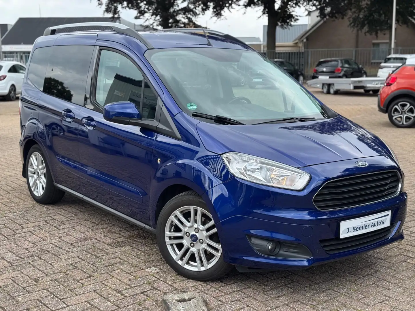 Ford Tourneo Courier 1.0 Titanium AIRCO STOELVERW. TREKHAAK NWE.DRIEM 2 Blauw - 2
