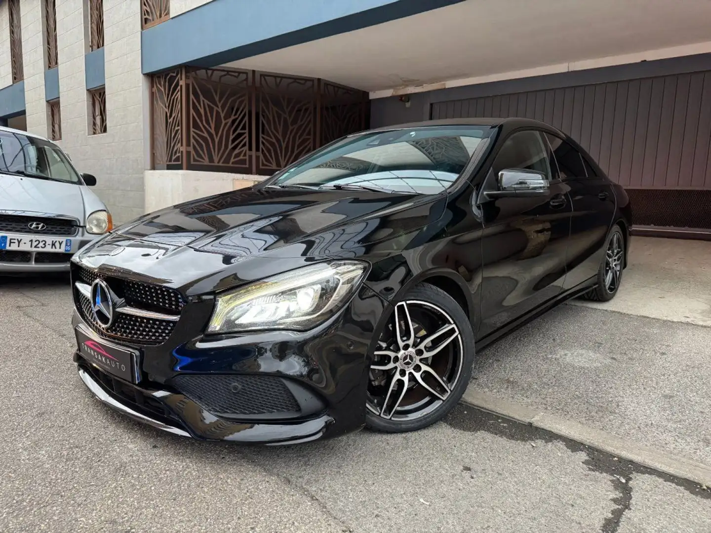Mercedes-Benz CLA 200 CLASSE 200 d 2.1l 136 CV 7-G DCT Fascination Toit ouvrant Schwarz - 1