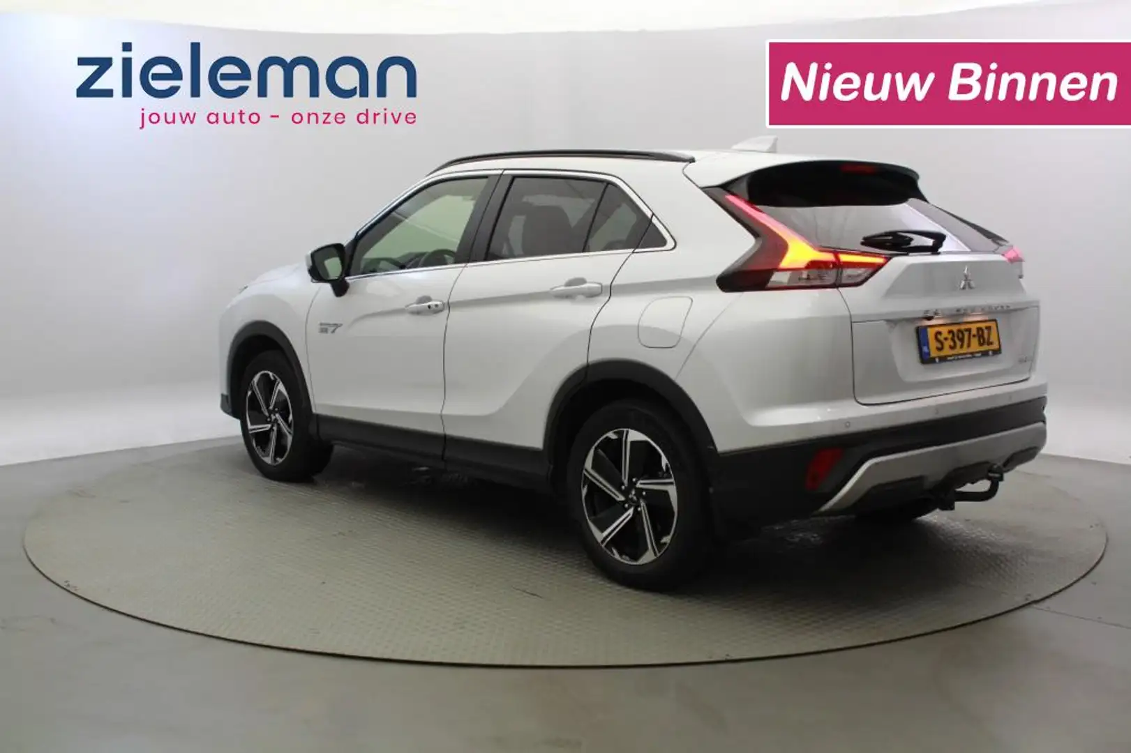Mitsubishi Eclipse Cross 2.4 PHEV Intense+ - Carplay, Camera, Stoelverw. Wit - 2