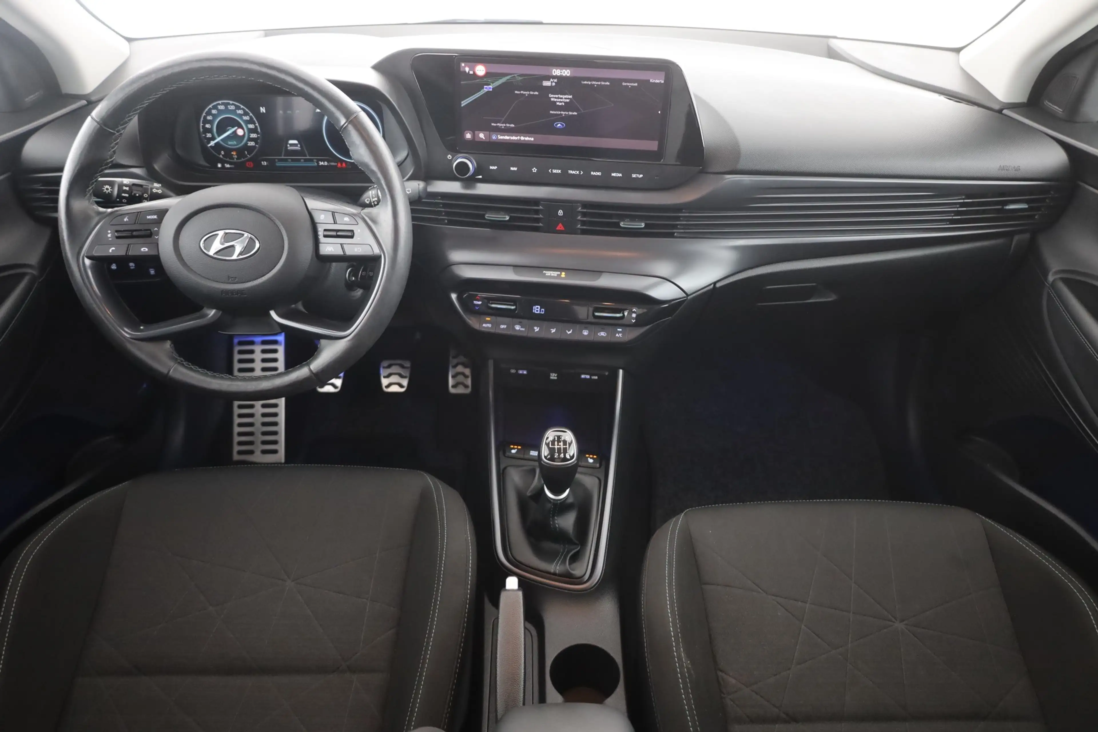 Hyundai BAYON Bayon 1.0 T-GDI Intro Edition LED Navi Kamera — photo 9