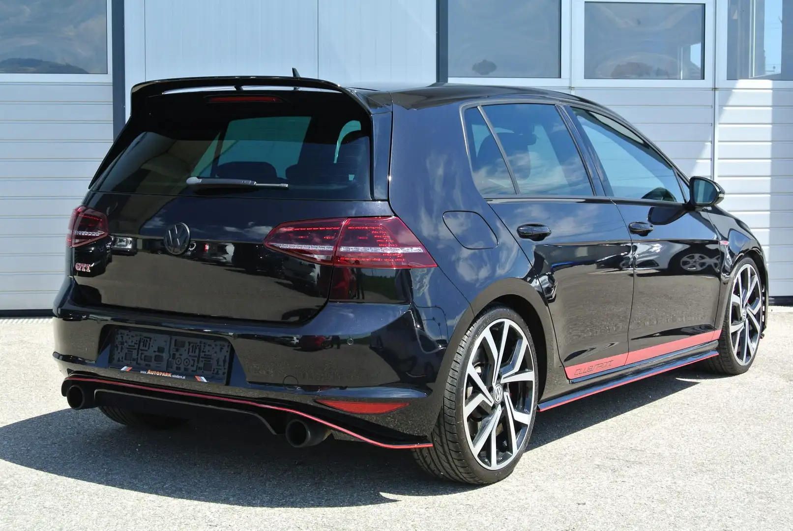 Volkswagen Golf GTI Clubsport 2.0 TSI DSG * LEDER * LED * NAVI * H&R Noir - 2