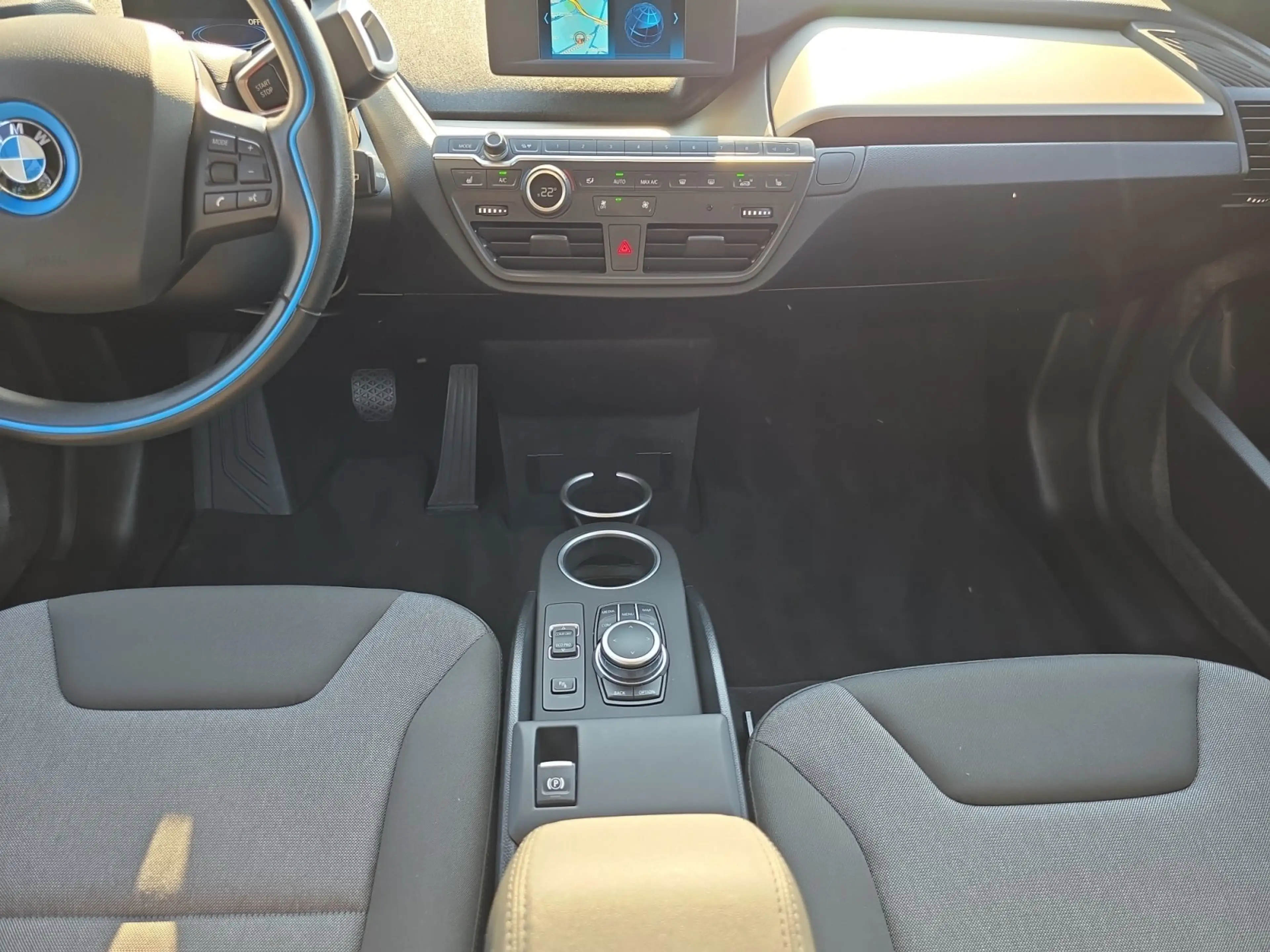 BMW i3 Basis — photo 12