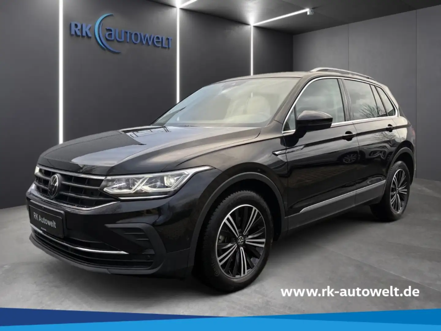 Volkswagen Tiguan Life 1.5 TSI Navi 360 Kamera ACC CarPlay Noir - 1