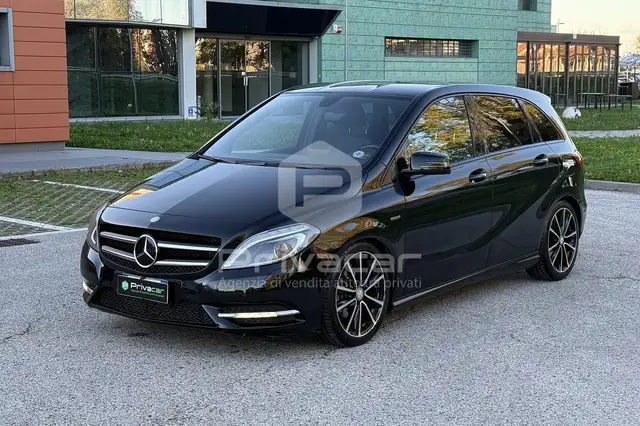 Mercedes-Benz B 200 B 200 BlueEFFICIENCY Premium