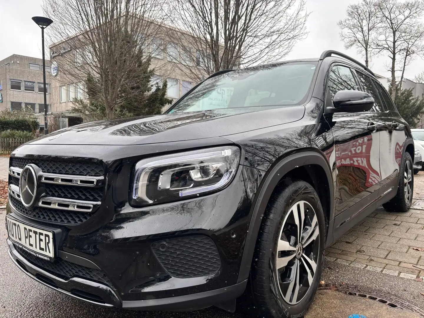 Mercedes-Benz GLB 250 GLB 250 4Matic*1.HAND*TÜV*AMBIENTE* Schwarz - 1
