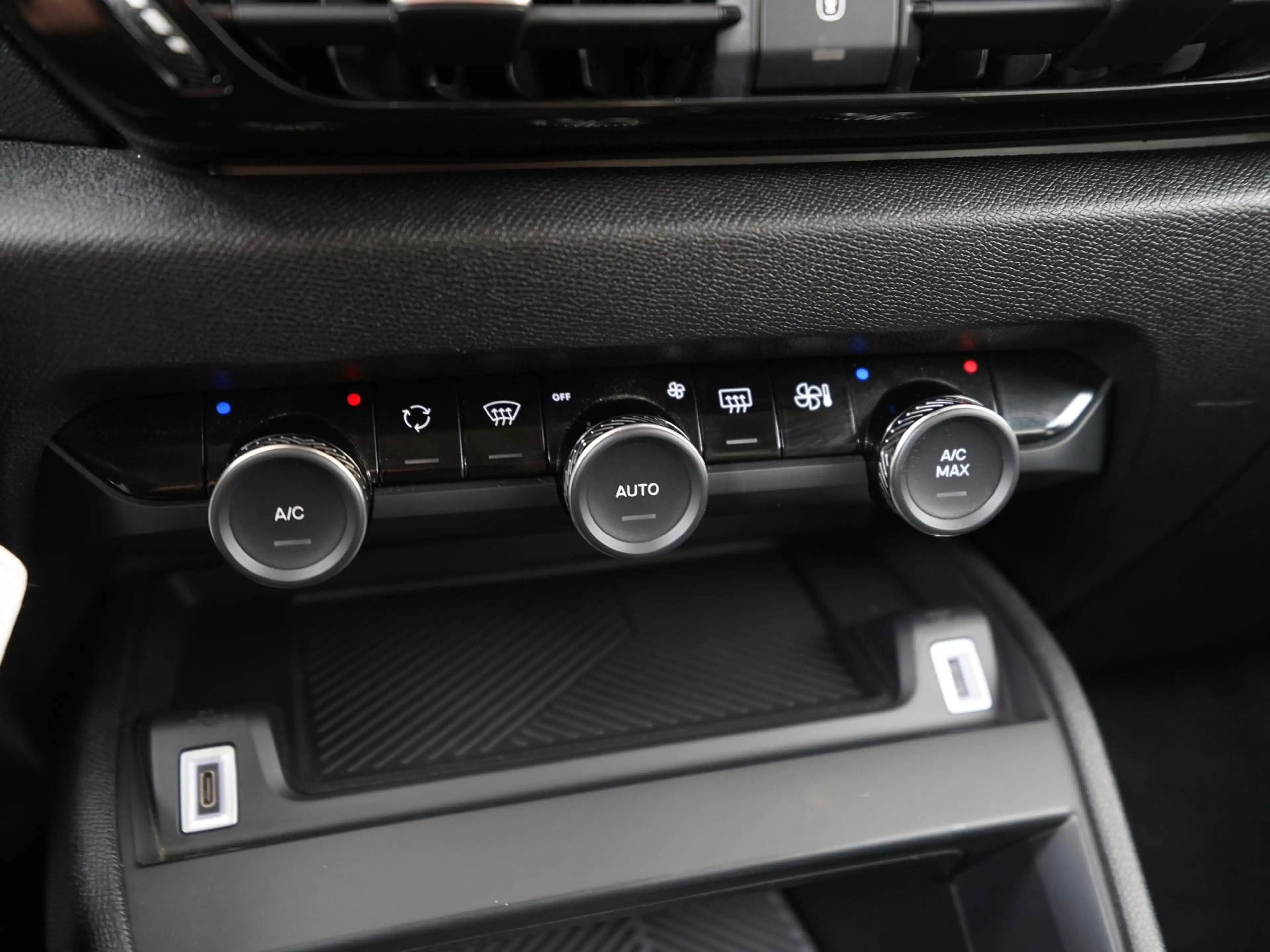Citroen E-C4 Electric Feel 50 kWh | SOH 97% | 3 Fase | Zondag Open! — photo 13